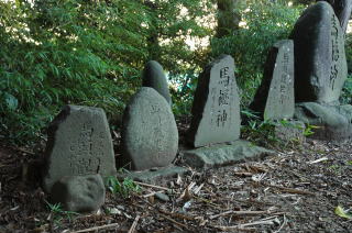 写真／二柱神社内の石碑