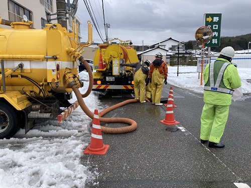 作業車を使用した調査