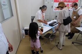 お母さんが小学生の頃に使っていた電子ピアノ