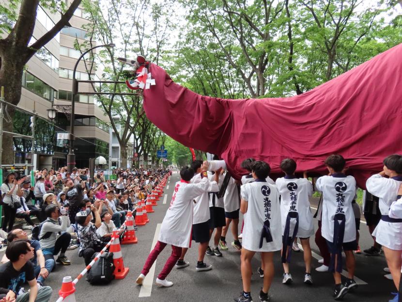 定禅寺通にて