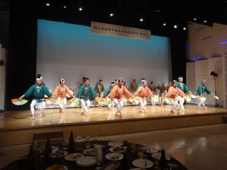 歓迎式典でのすずめ踊り披露