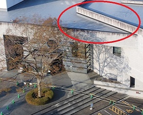 改修工事の様子　4月の外観　令和4年10月