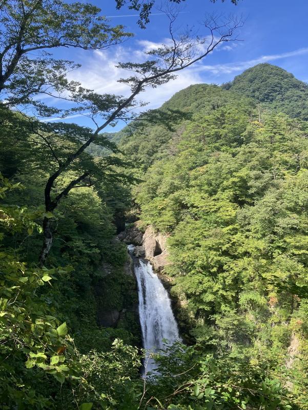 日本三名瀑のひとつ秋保大滝