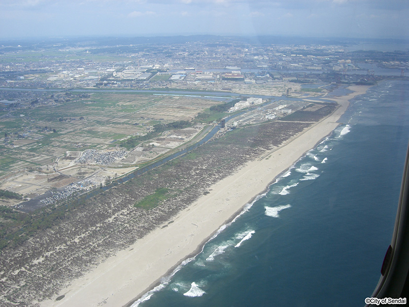 画像：津波被災から5カ月後の蒲生地区