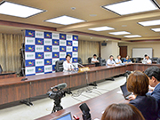 市長就任記者会見_01