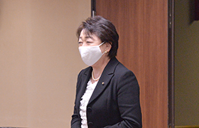 表敬を受ける市長の様子2