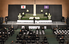 式辞を述べる市長1