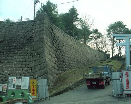 修復前の石垣