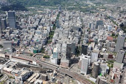 現在の仙台（仙台駅から青葉山を望む）の写真